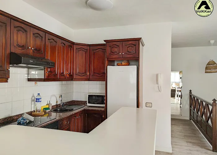 Volkkanrentals Casa La Hoya * فامارا
